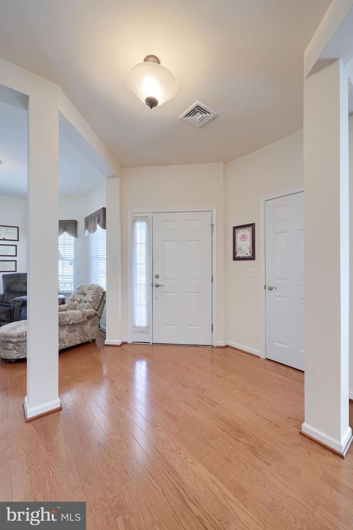 1444 Emerson Drive photo 4