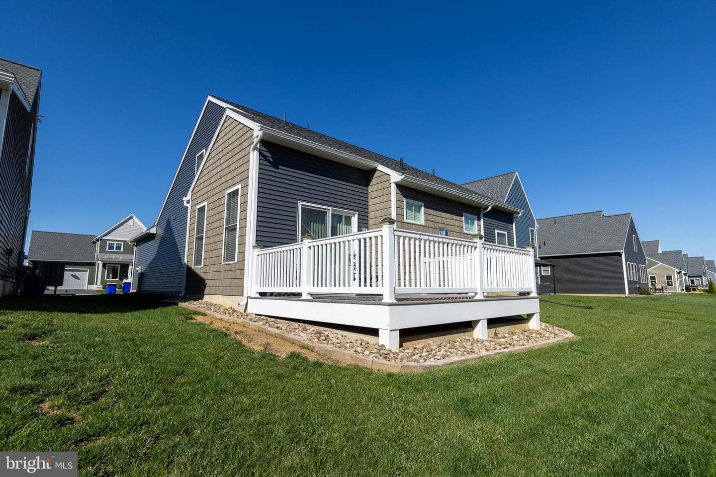 1404 Barrington Drive photo 14