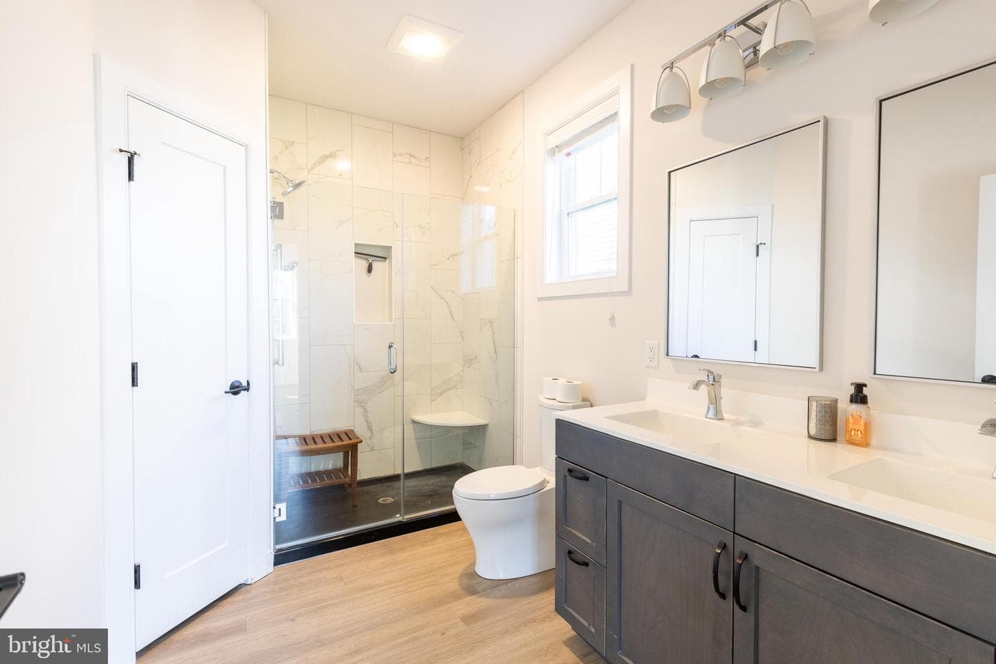1404 Barrington Drive photo 28