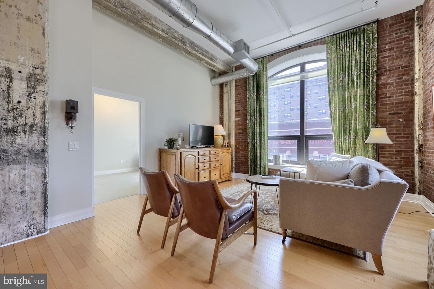 41 W Lemon Street #210 photo 8
