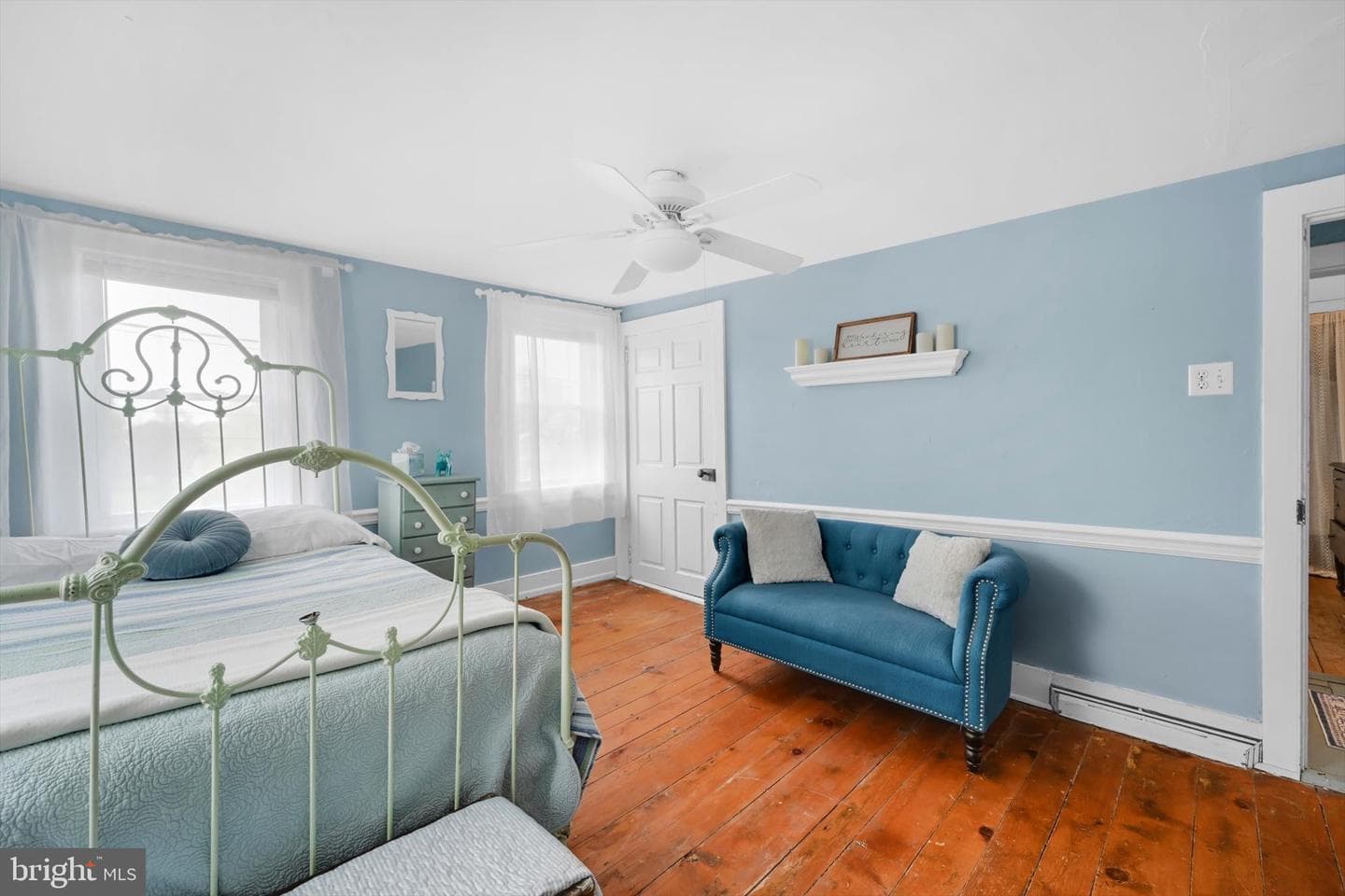 1523 Village Road photo 29
