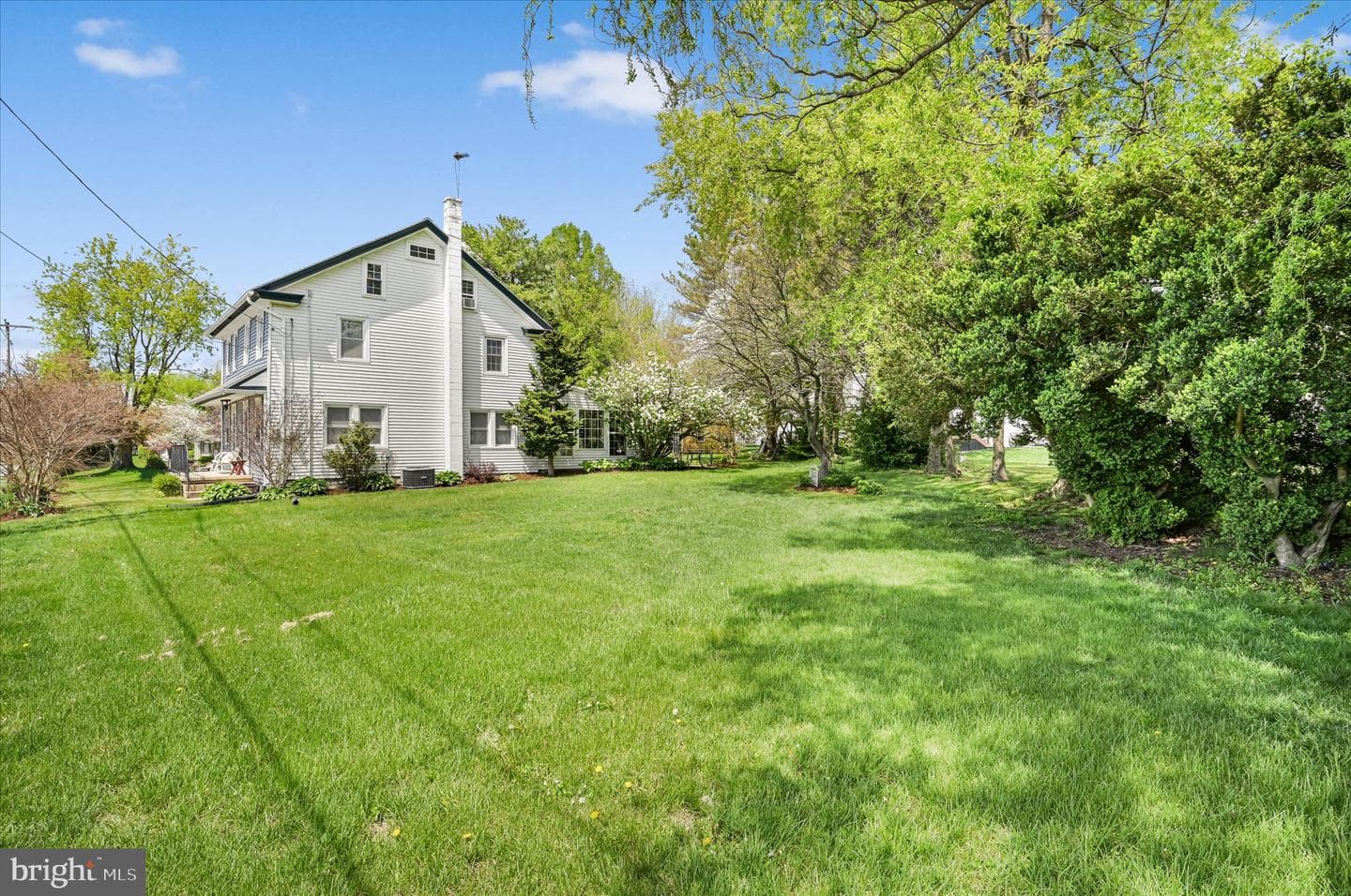 1523 Village Road photo 34