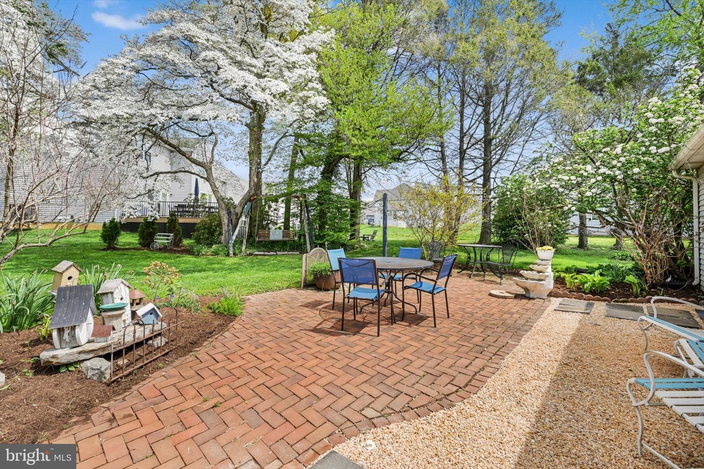 1523 Village Road photo 35