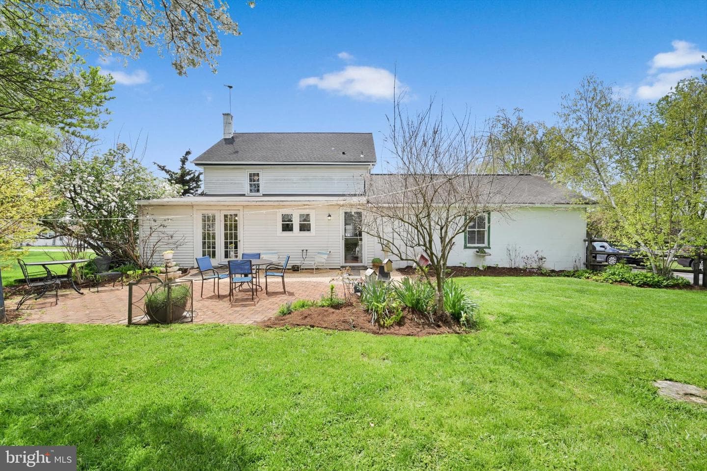 1523 Village Road photo 38