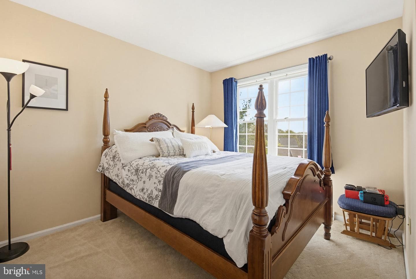 217 Winding Hill Drive photo 15