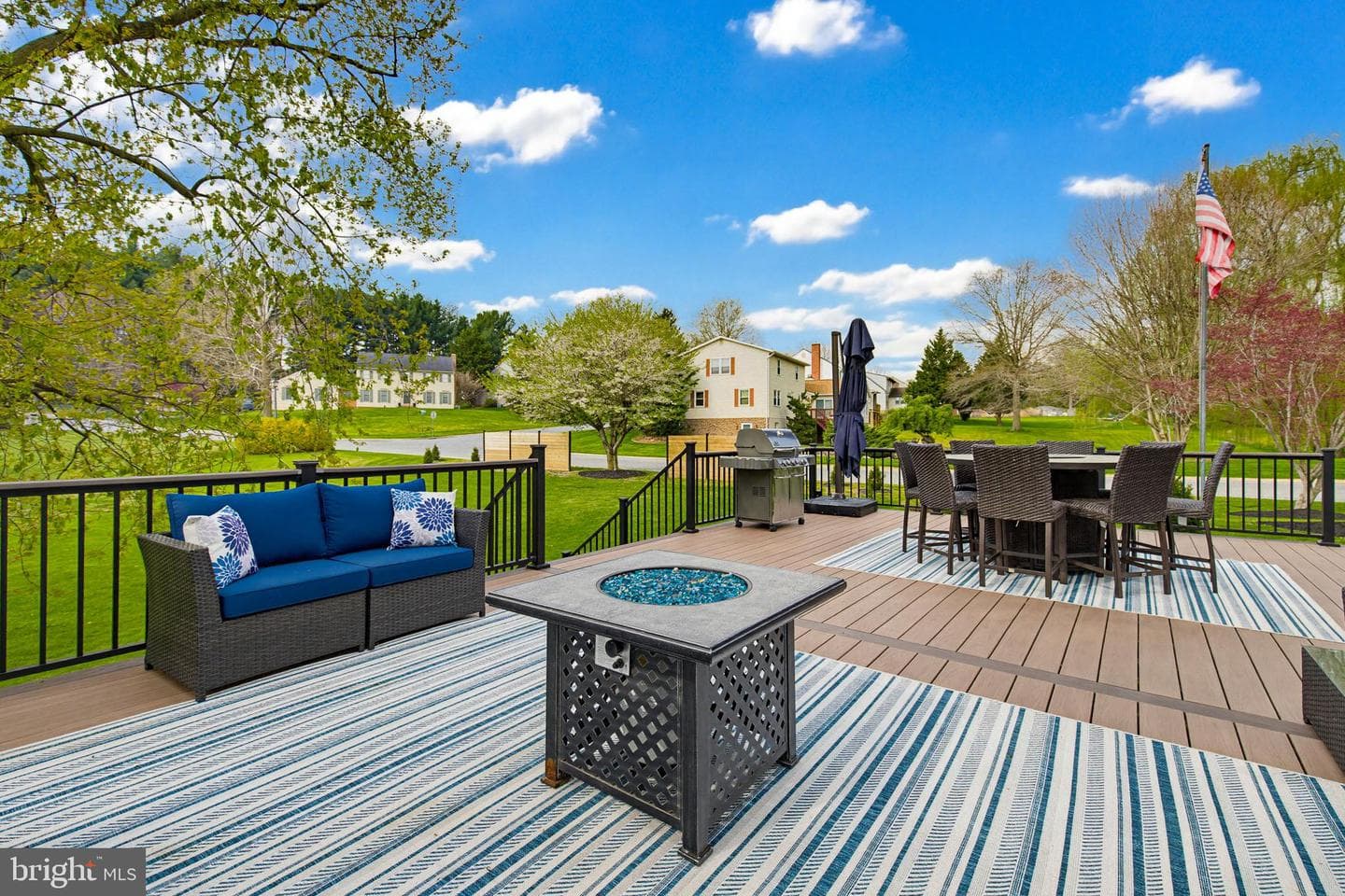 1001 Fieldstone Court photo 9