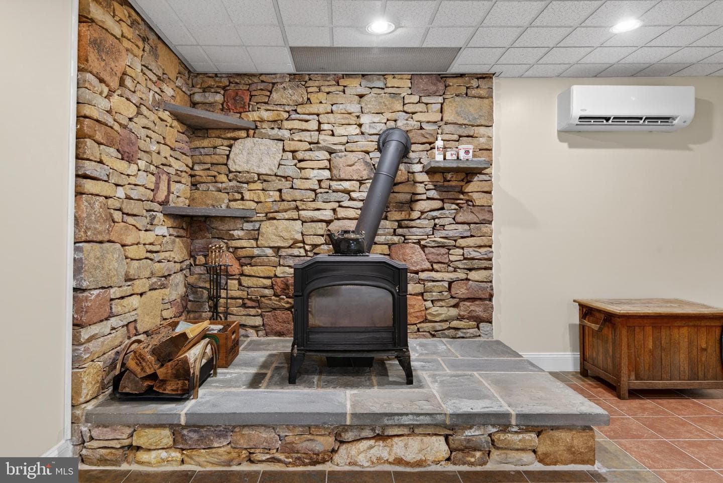 205 Cambridge Drive photo 42