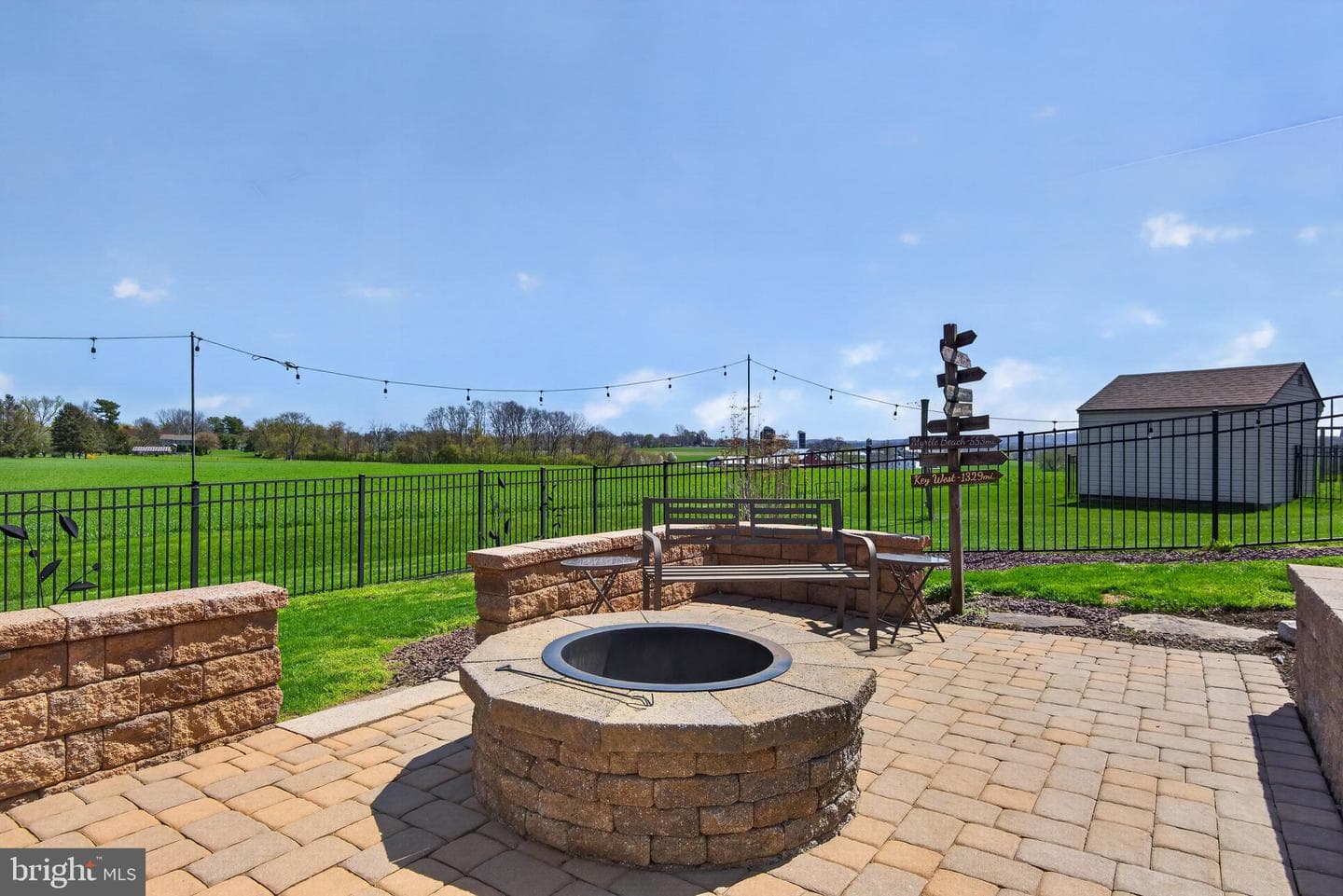 205 Cambridge Drive photo 54