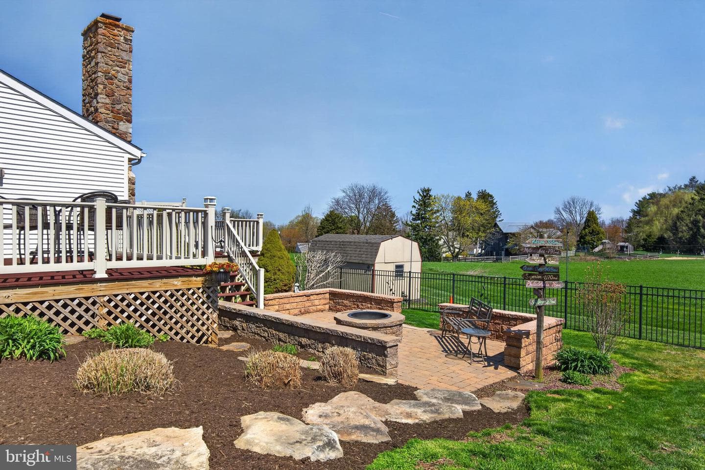 205 Cambridge Drive photo 57