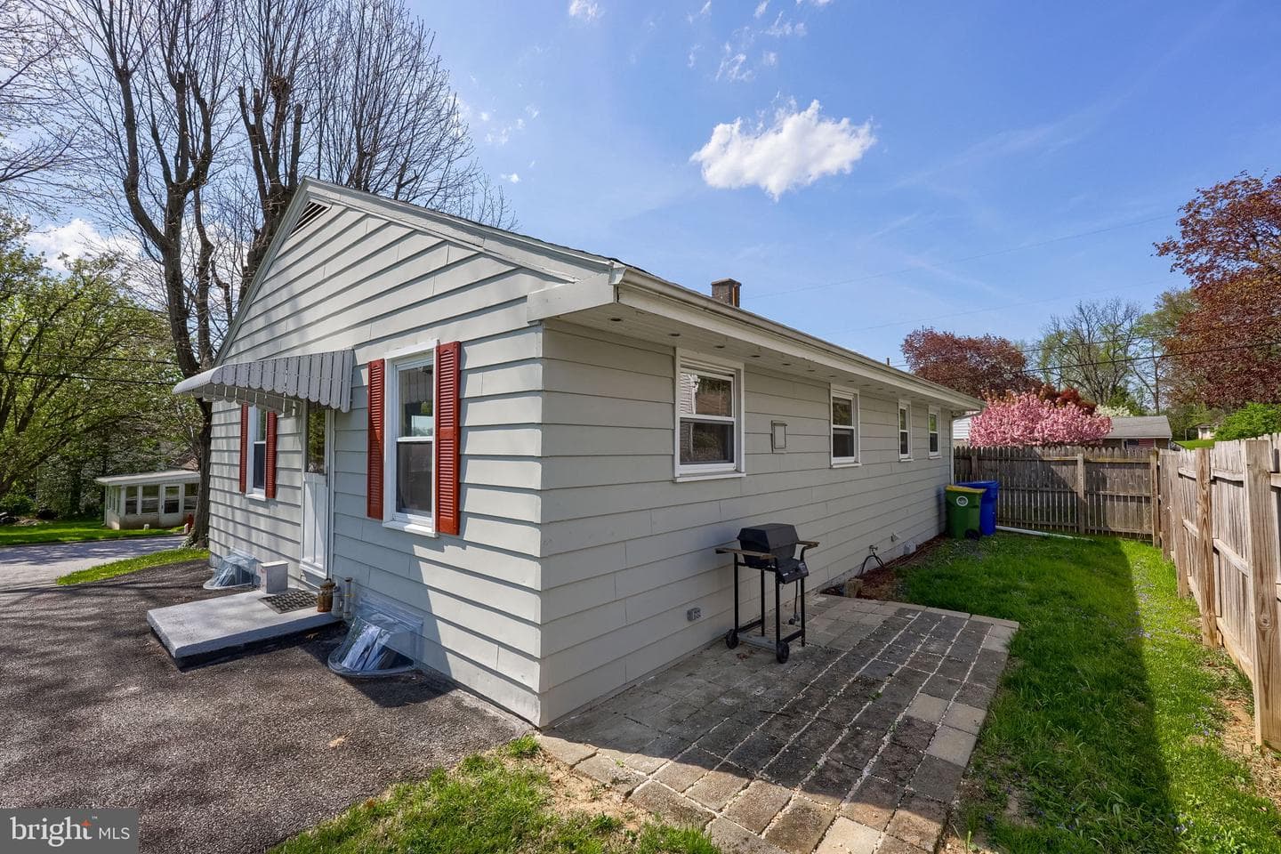 201 Frances Avenue photo 6