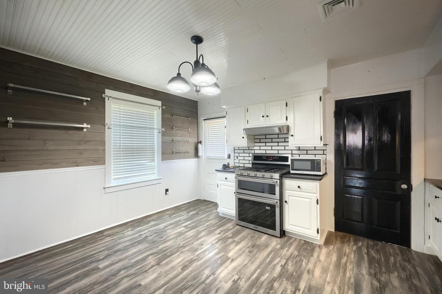 1057 Locust Street photo 19