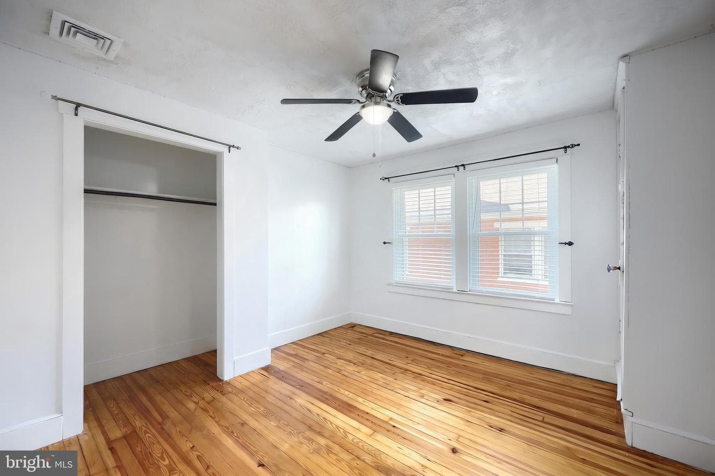1057 Locust Street photo 25