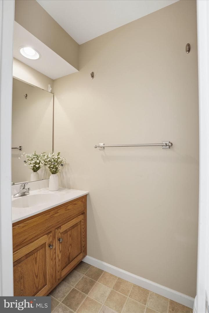 1321 Fieldstone Drive photo 12