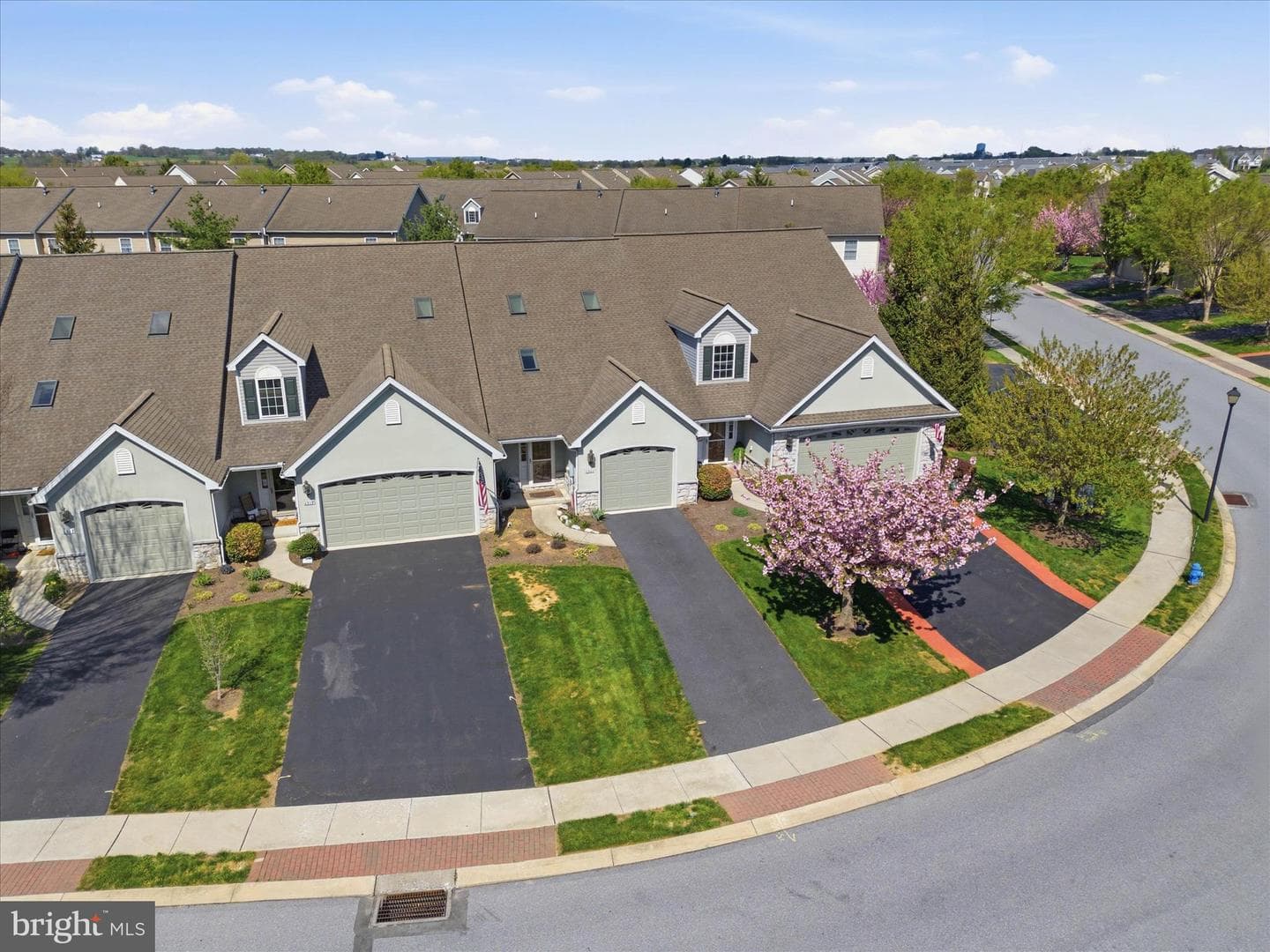 1321 Fieldstone Drive photo 6