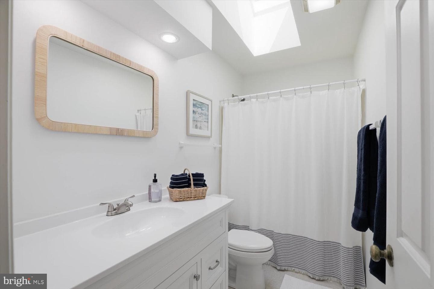 413 Glenbrook Court photo 28