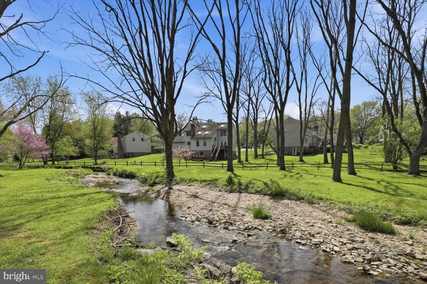413 Glenbrook Court photo 39