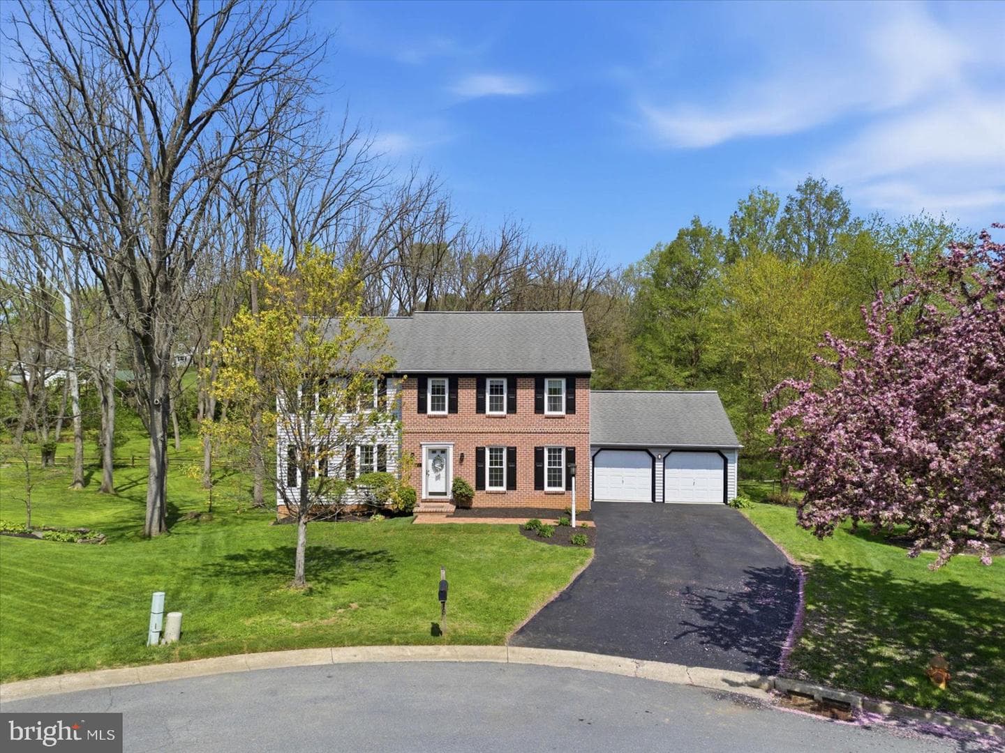 413 Glenbrook Court photo 42