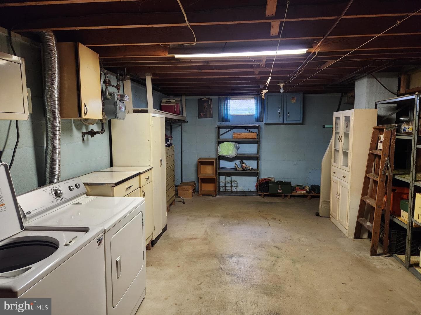1736 Heritage Avenue photo 49