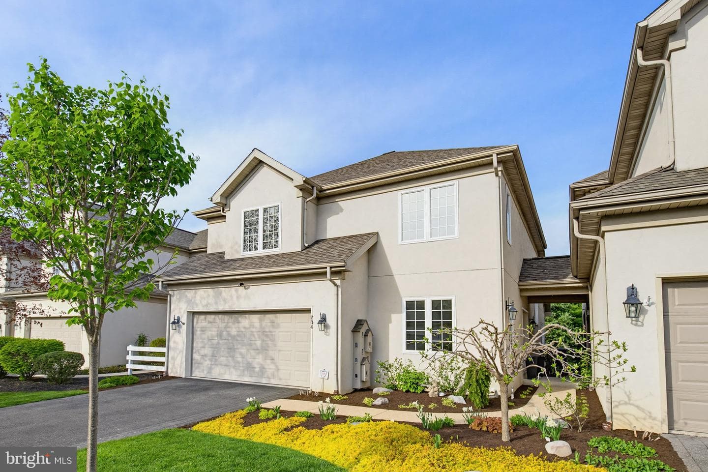 704 Woodfield Drive photo 3