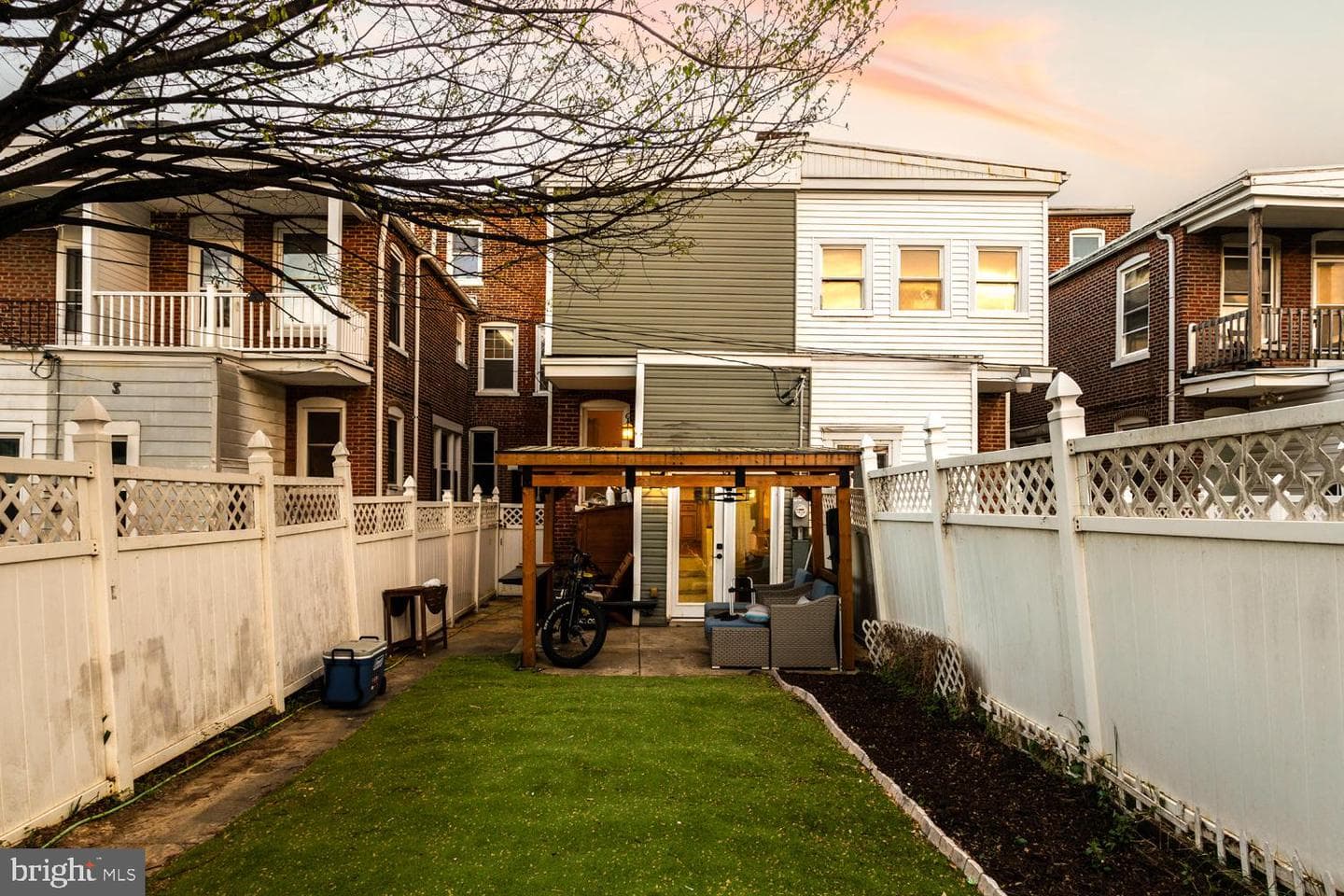 119 E Ross Street photo 27