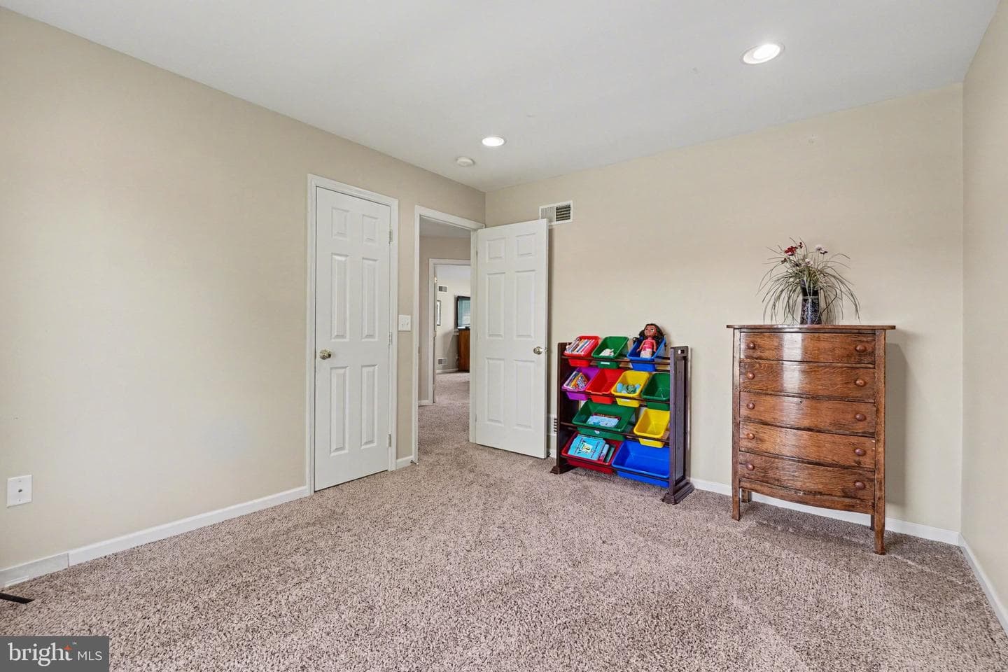 2118 Meadow Ridge Drive photo 32