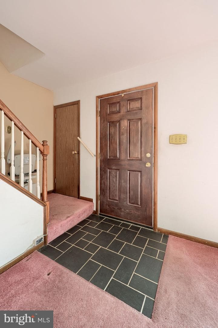 2154 Coventry Road photo 3