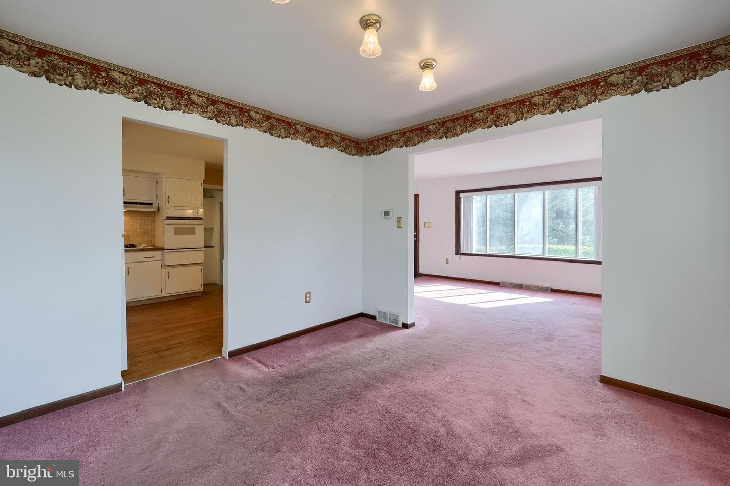 2154 Coventry Road photo 9