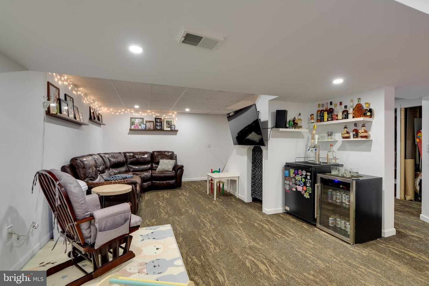 450 Daisy Lane photo 28
