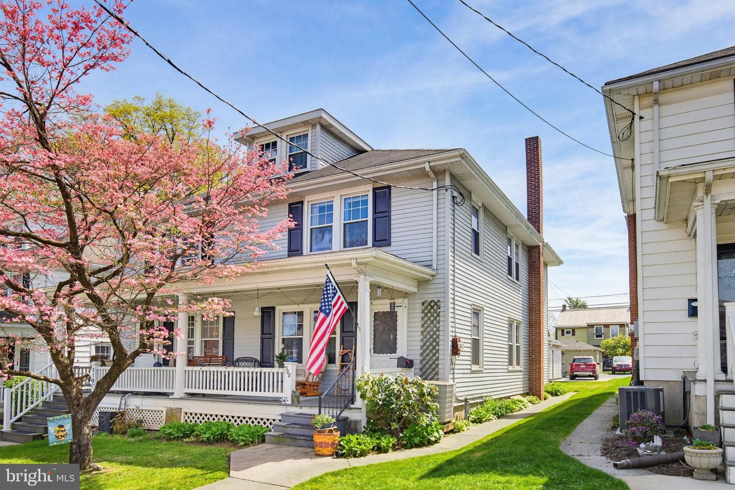 308 E New Street