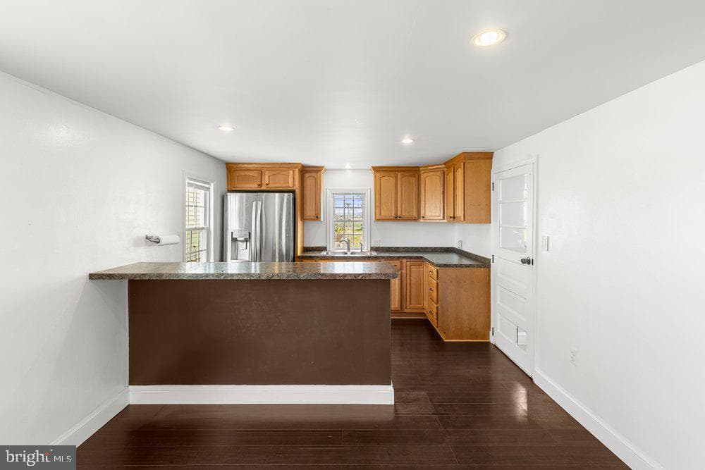 1377 Apple Street photo 7