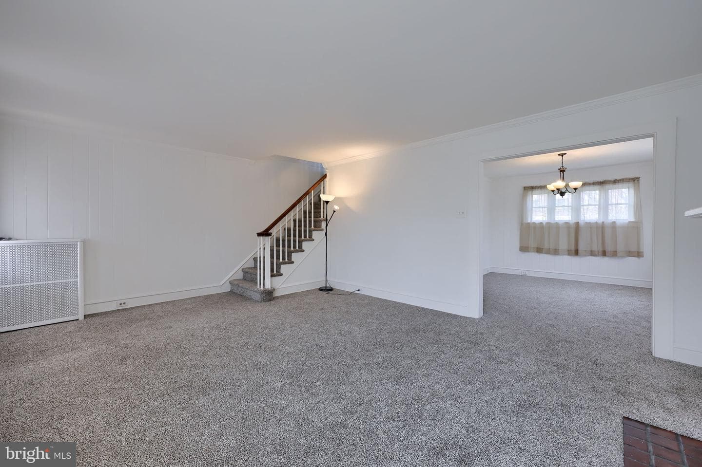 561 Burrowes Avenue photo 11