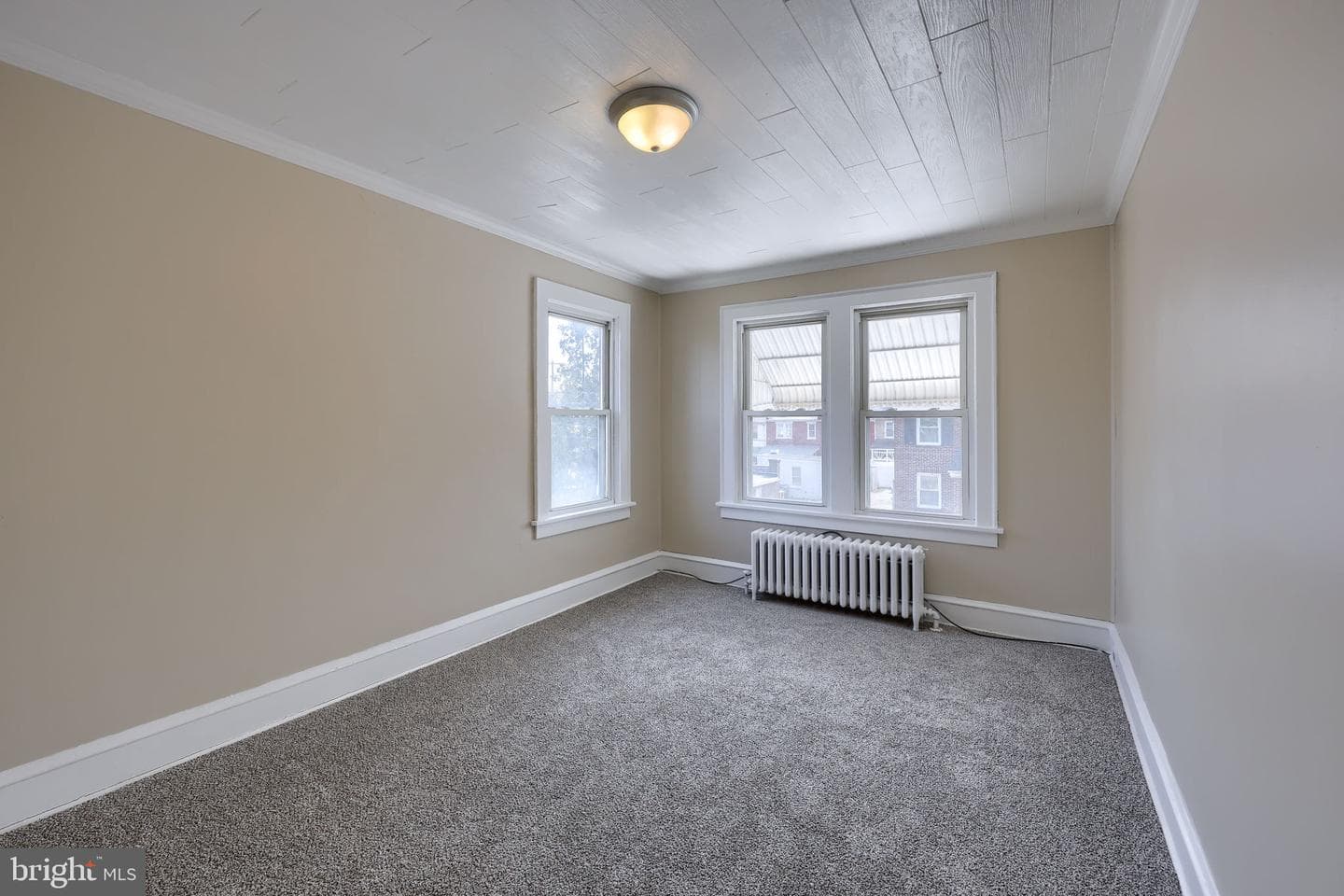 561 Burrowes Avenue photo 26