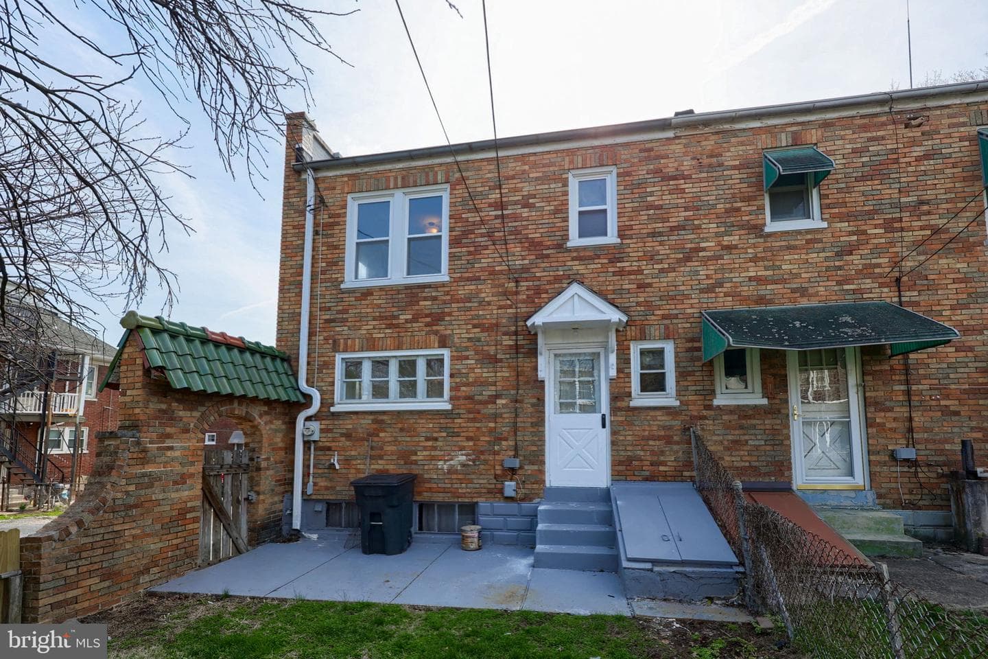 561 Burrowes Avenue photo 31