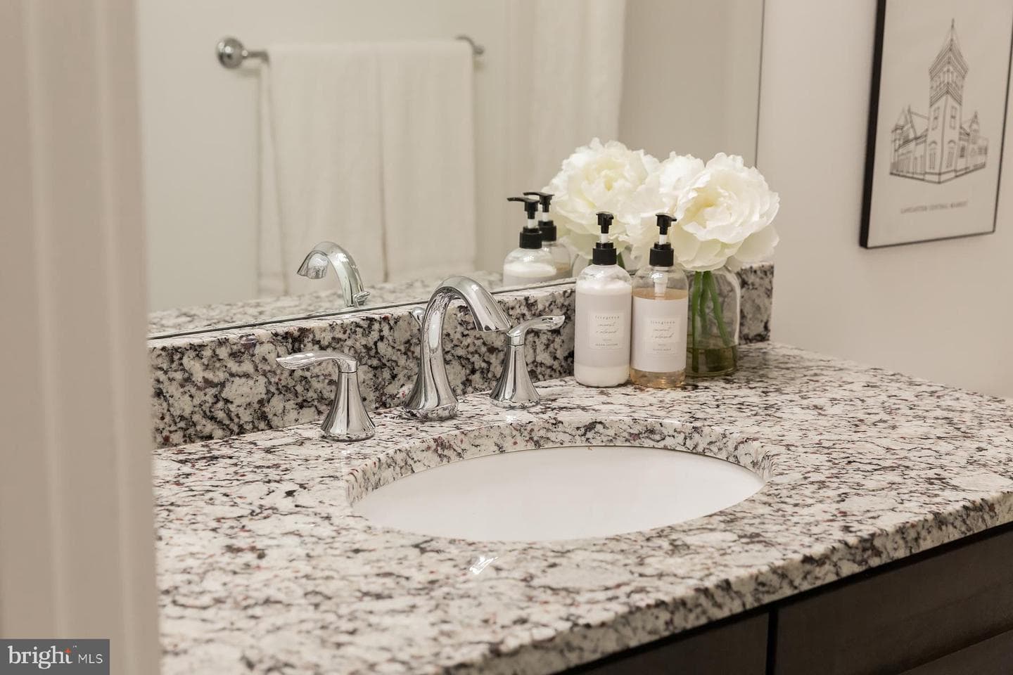 41 W Lemon Street #206 photo 45