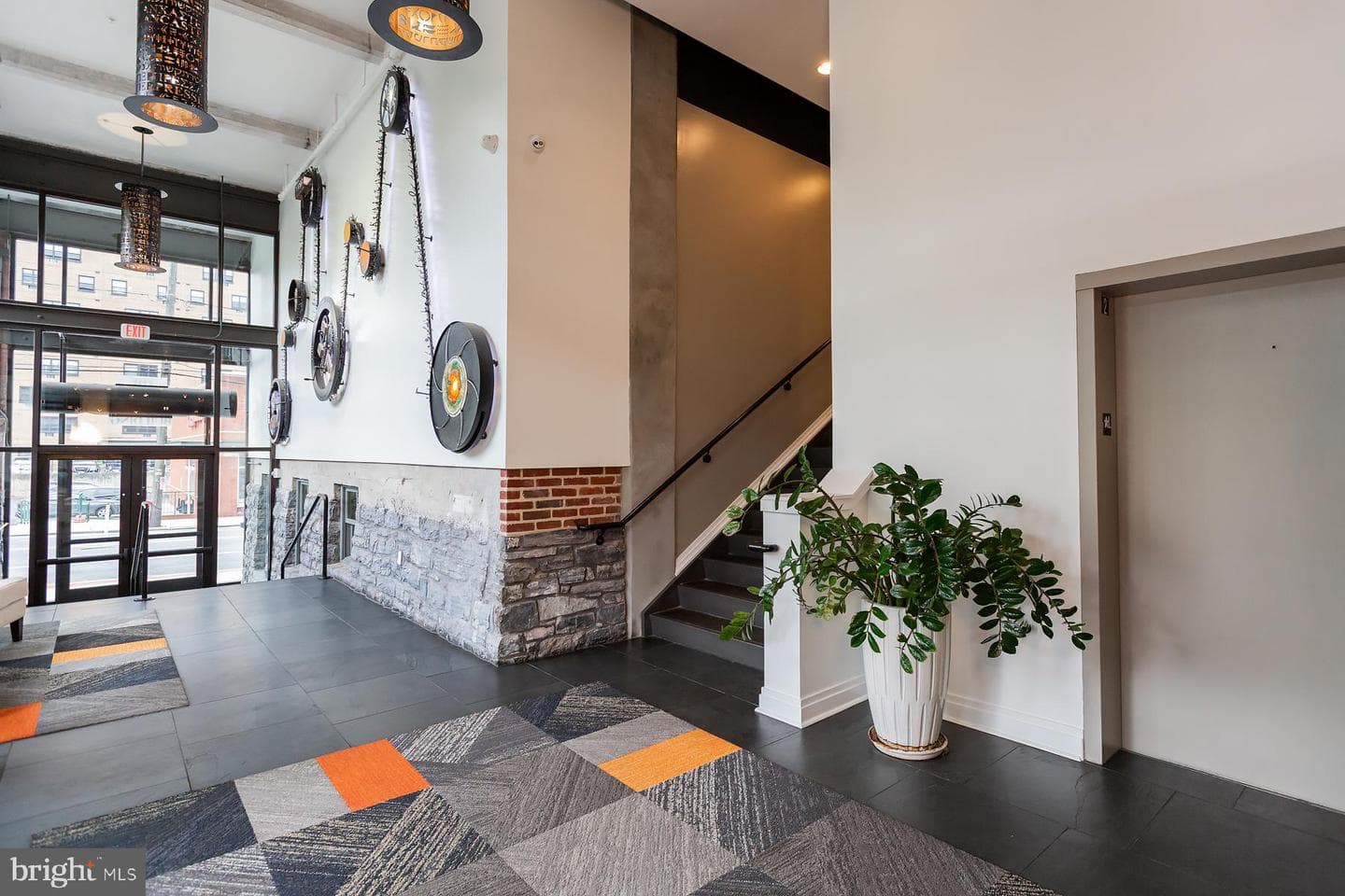 41 W Lemon Street #206 photo 6