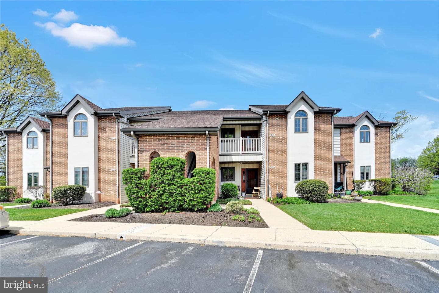204 Black Oak Drive photo 4