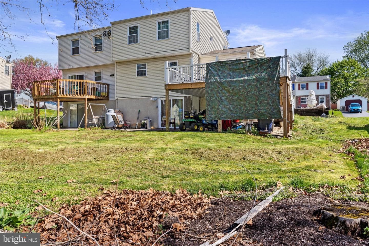 1037 Tom Paine Drive photo 32