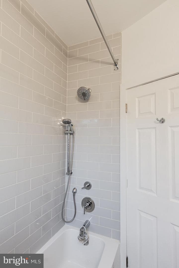 409 W Lemon Street photo 71