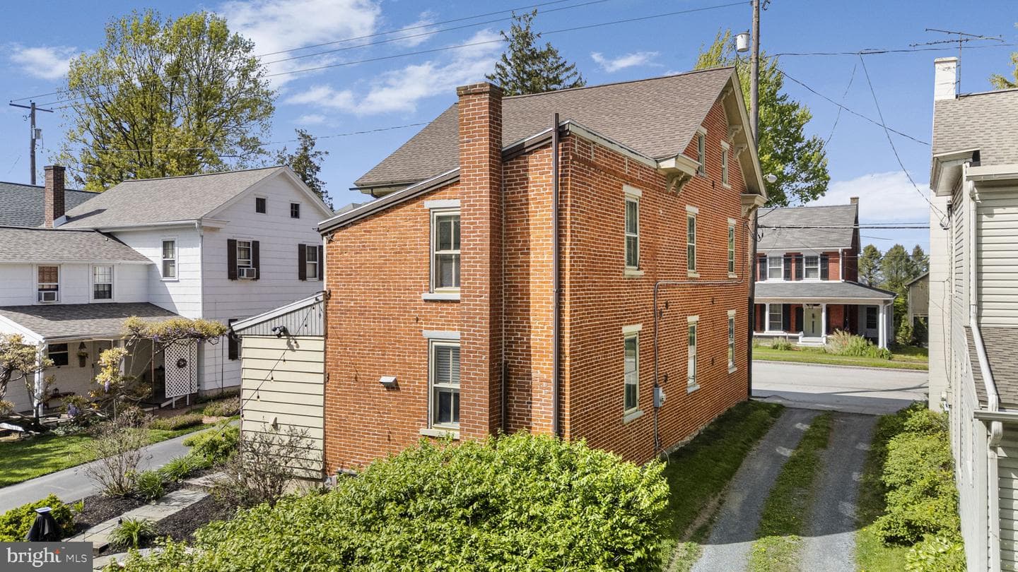 116 E Main Street photo 51