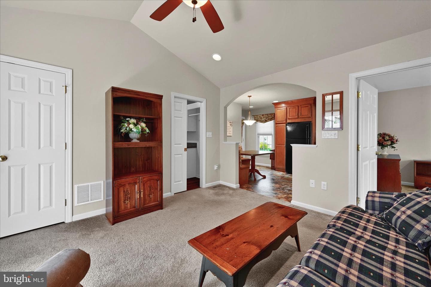 1840 Krystle Drive photo 32