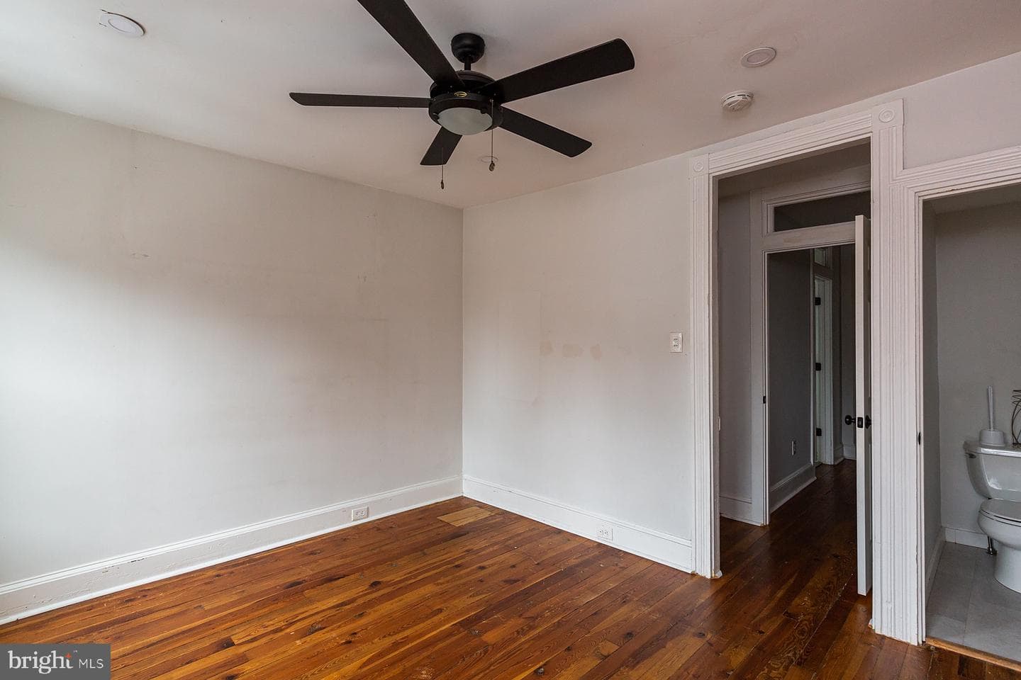 138 Laurel Street photo 30