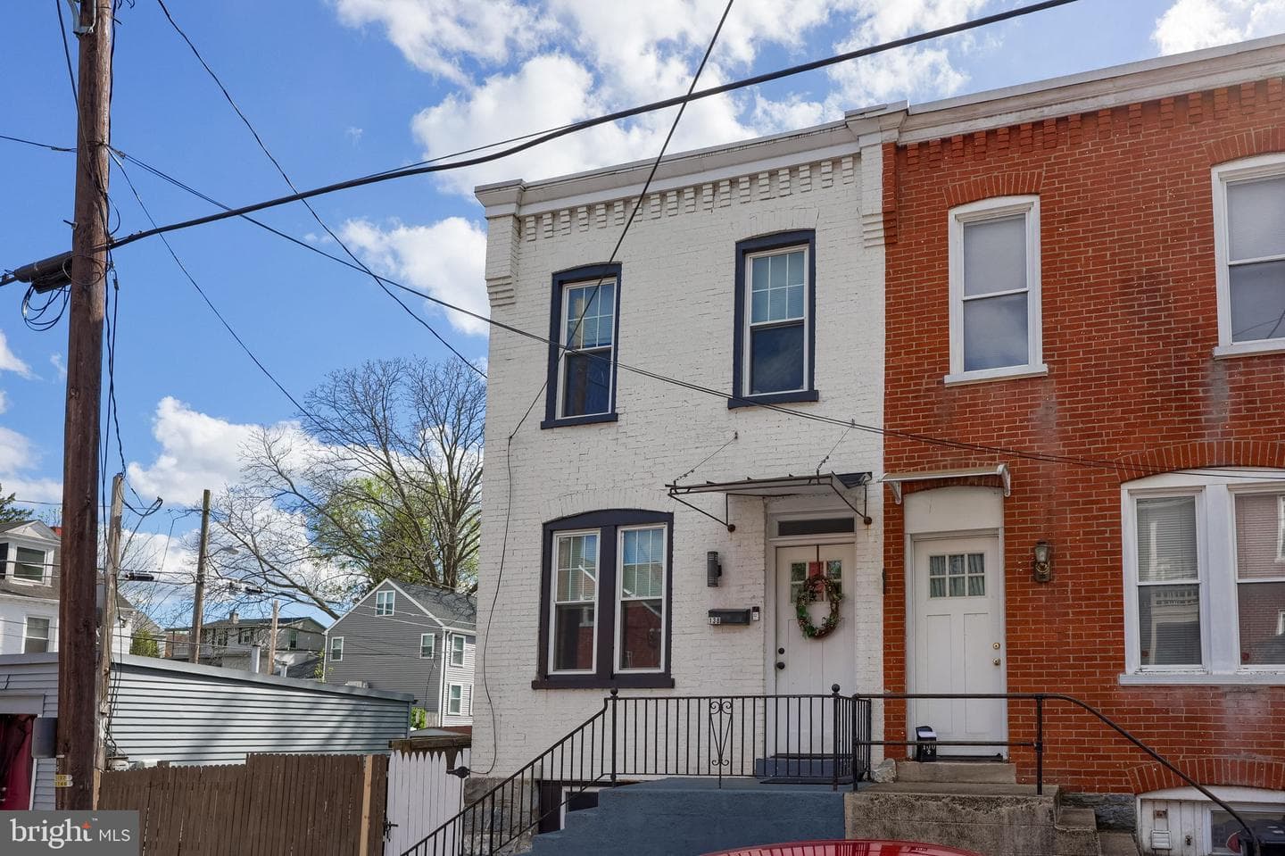 138 Laurel Street photo 42