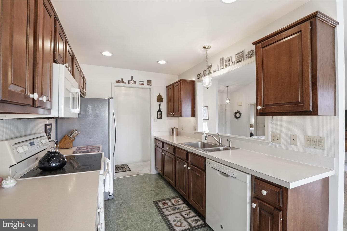 3640 Falcon Court photo 14