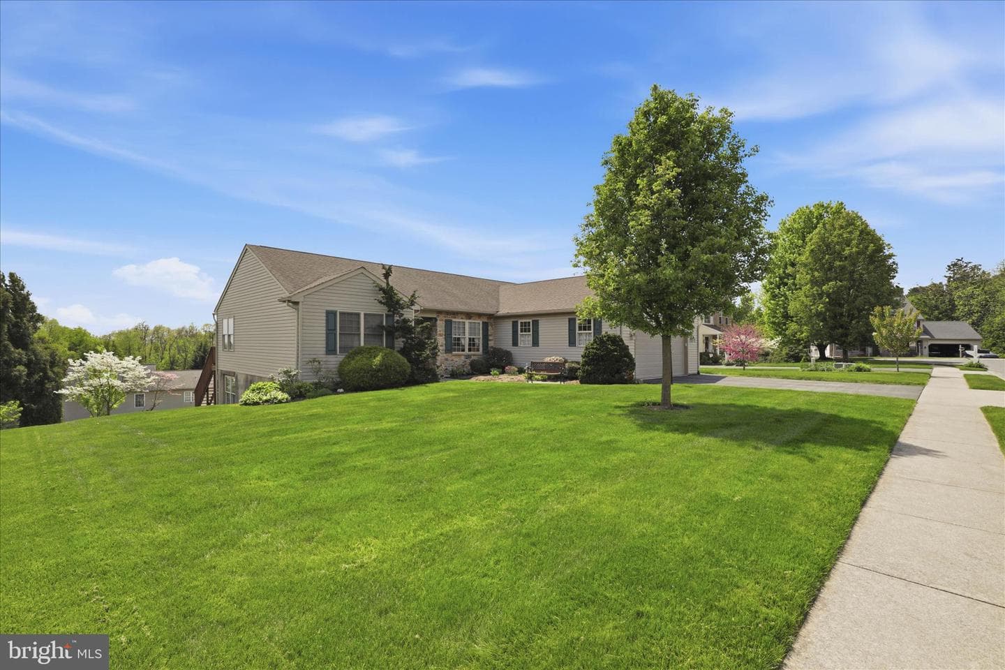 3640 Falcon Court photo 8