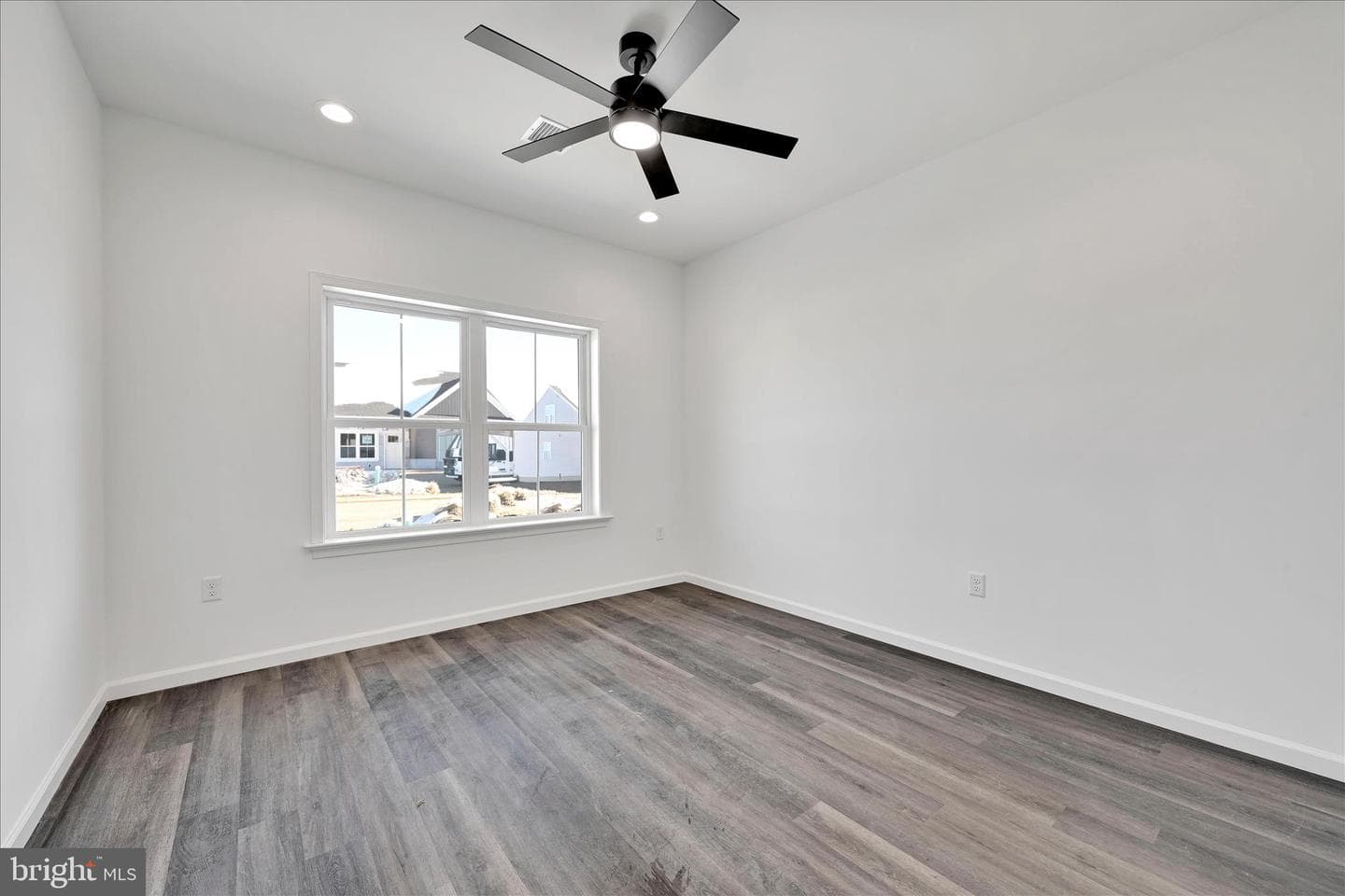 236 Pilgrim Drive photo 20