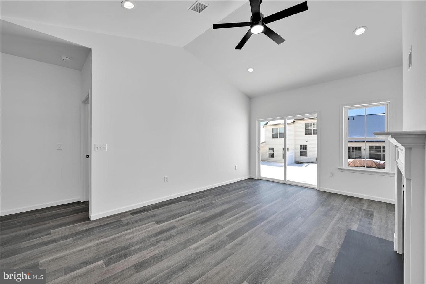 236 Pilgrim Drive photo 5
