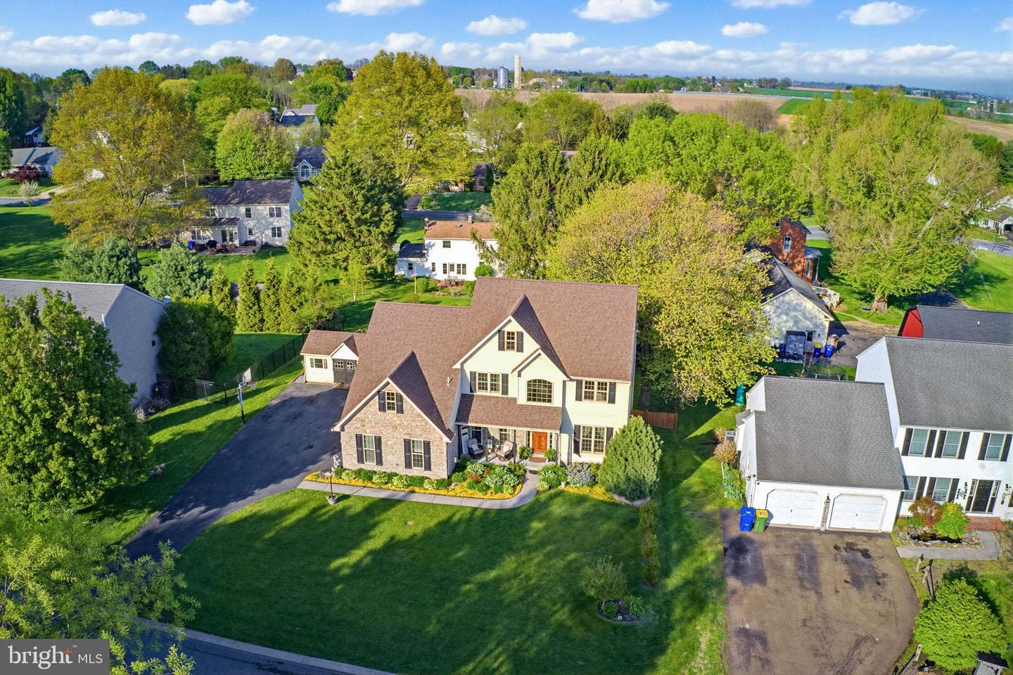 7 Thornhill Lane photo 31