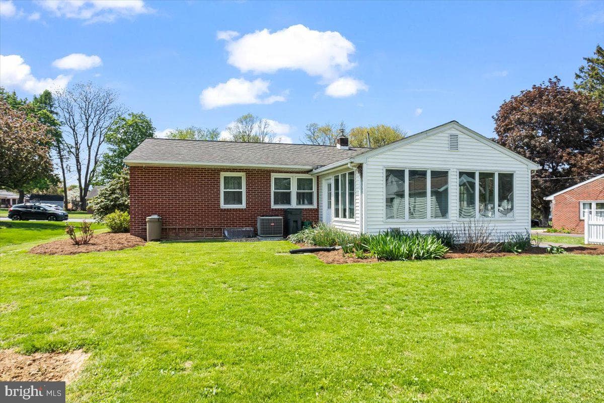 6281 Carpenter Street photo 24