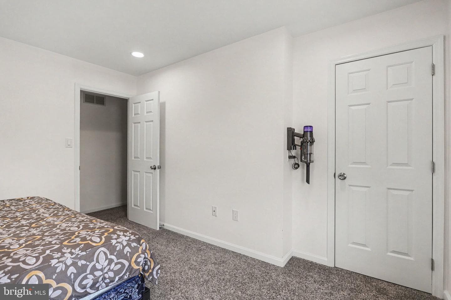 458 Meadowlark Lane photo 24