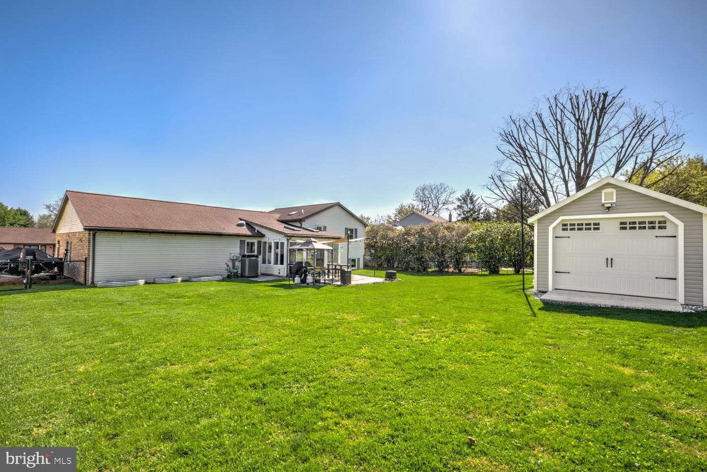 916 Dawn Avenue photo 44